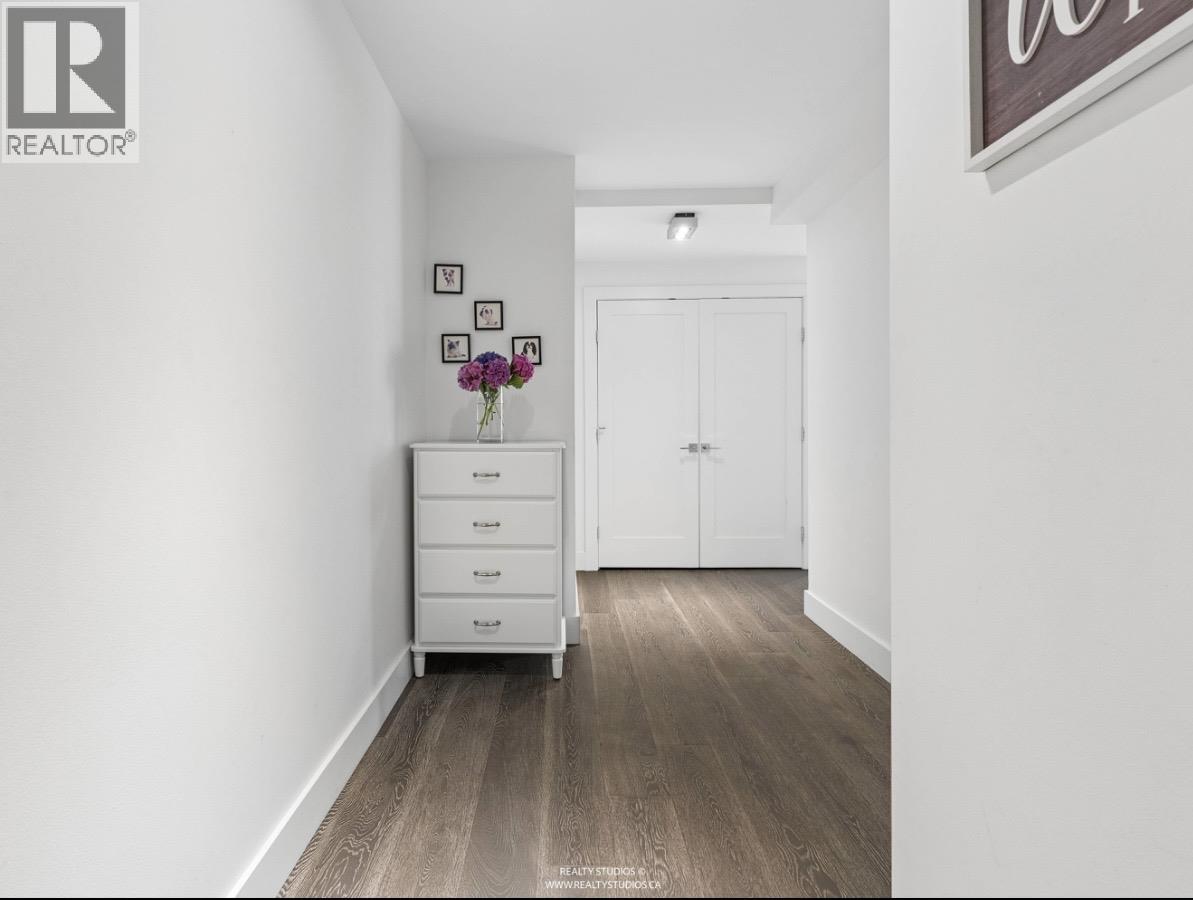201 2140 Briar Avenue, Vancouver, British Columbia  V6L 3B4 - Photo 2 - R3152413