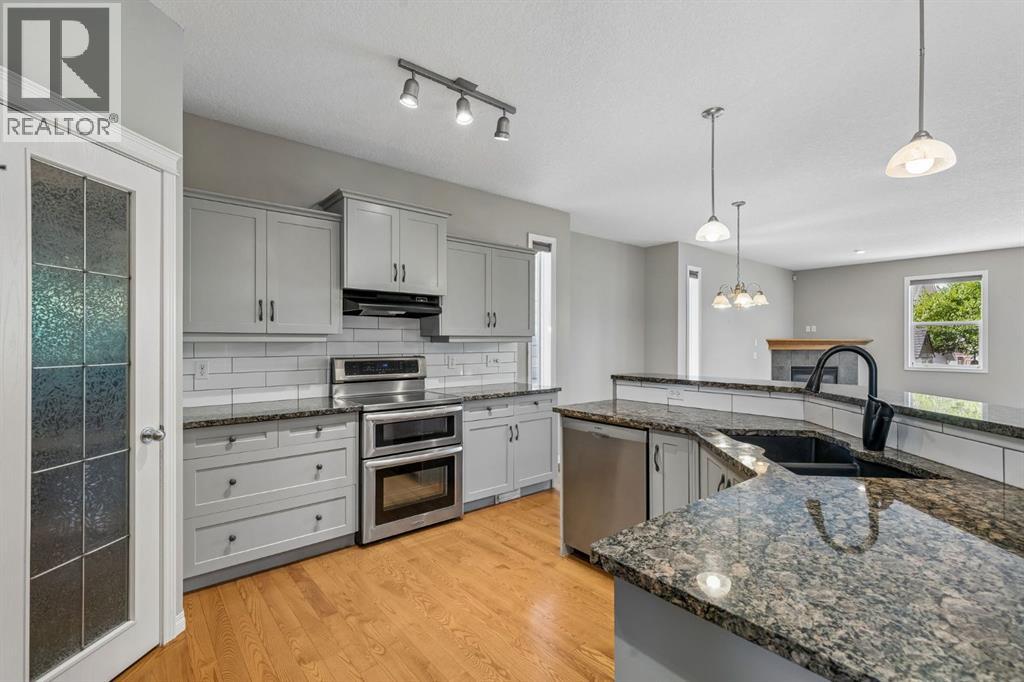 48 Rockywood Circle Nw, Calgary, Alberta  T3G 5W2 - Photo 7 - A2331048