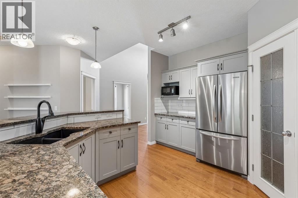 48 Rockywood Circle Nw, Calgary, Alberta  T3G 5W2 - Photo 8 - A2331048