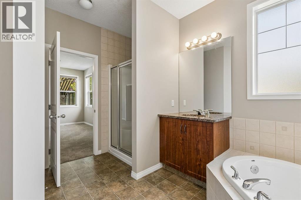 48 Rockywood Circle Nw, Calgary, Alberta  T3G 5W2 - Photo 19 - A2331048