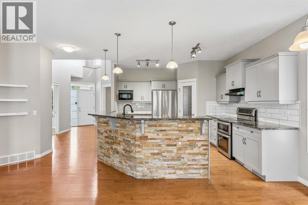 48 Rockywood Circle Nw, Calgary, Alberta  T3G 5W2 - Photo 6 - A2331048