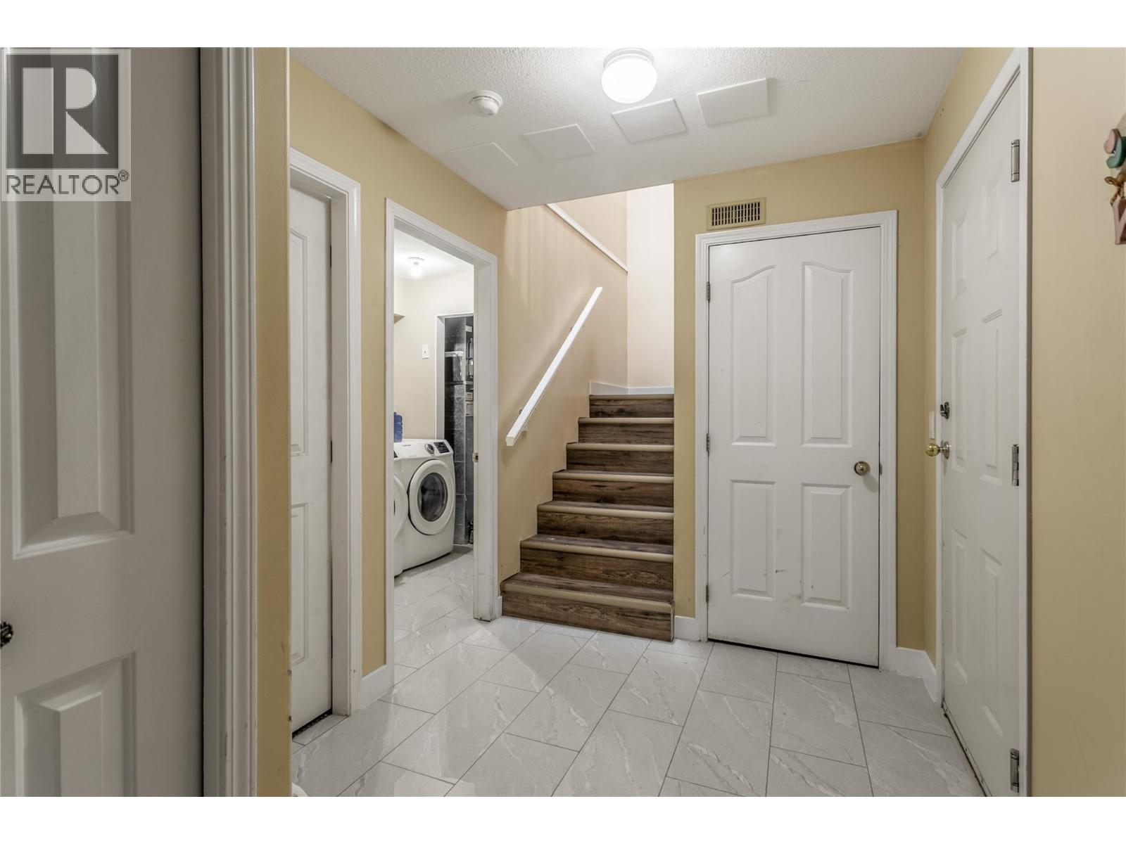 1275 Gaggin Road, Kelowna, British Columbia  V1X 1V1 - Photo 6 - 10394641
