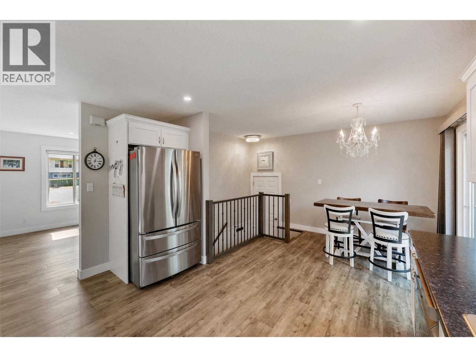 5852 Fairview Place, Oliver, British Columbia  V0H 1T1 - Photo 3 - 10394741