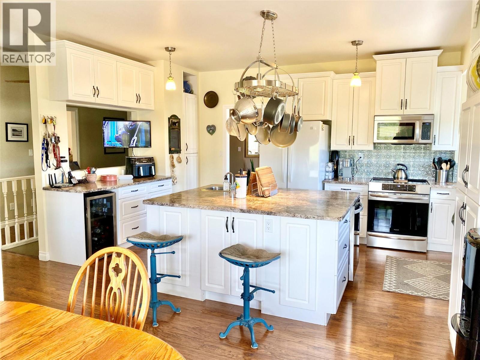6341 Thompson River Drive W Kamloops Photo 7 6341 Thompson River Drive W Kamloops Photo 7