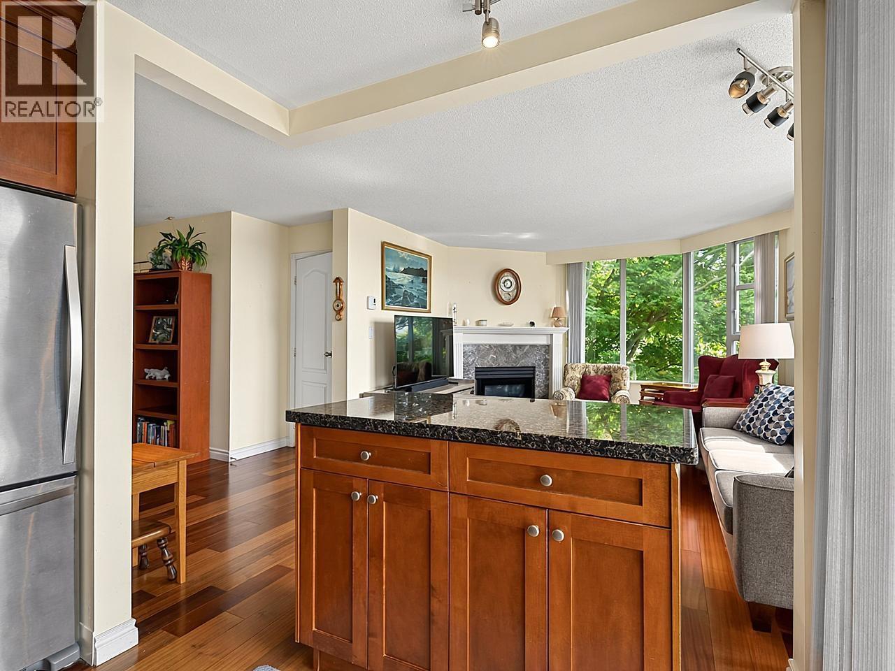303 412 Twelfth Street, New Westminster, British Columbia V3M 6R2 - Photo 11 - R3152810
