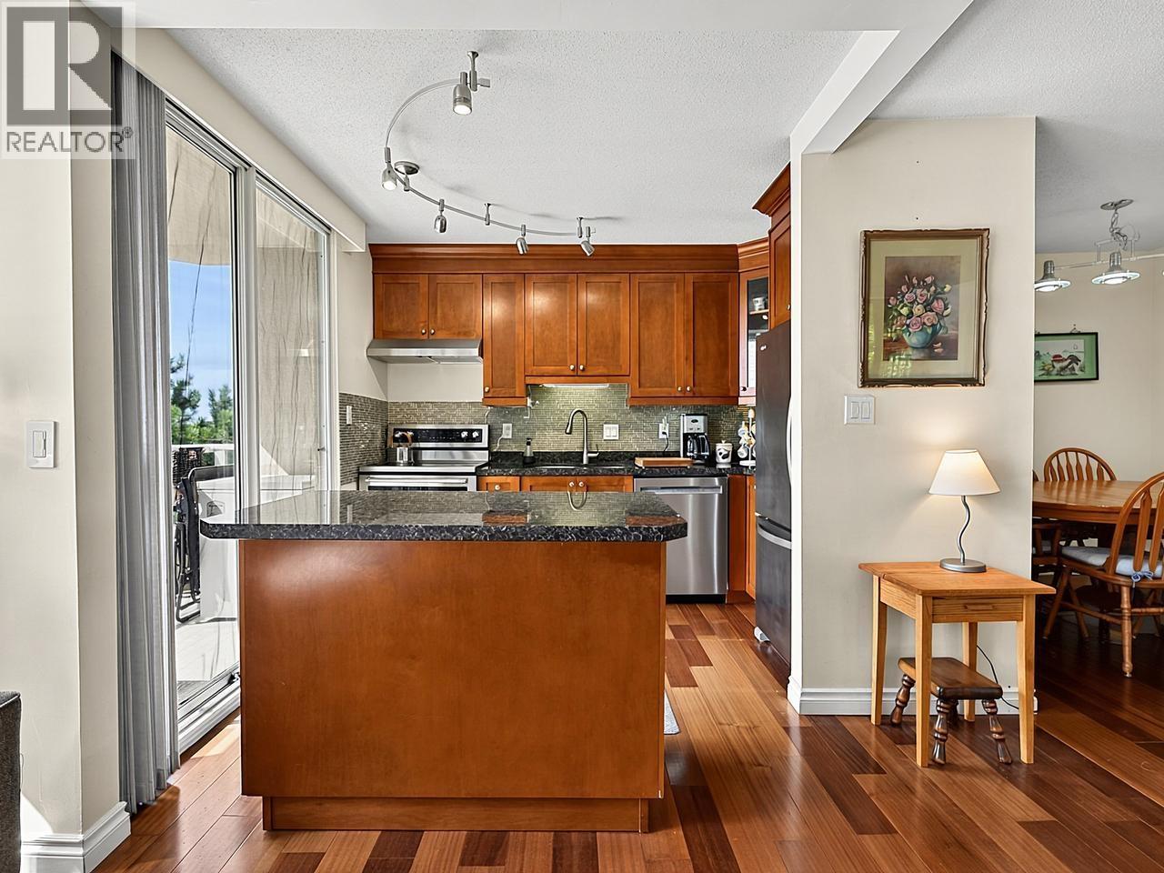 303 412 Twelfth Street, New Westminster, British Columbia V3M 6R2 - Photo 6 - R3152810