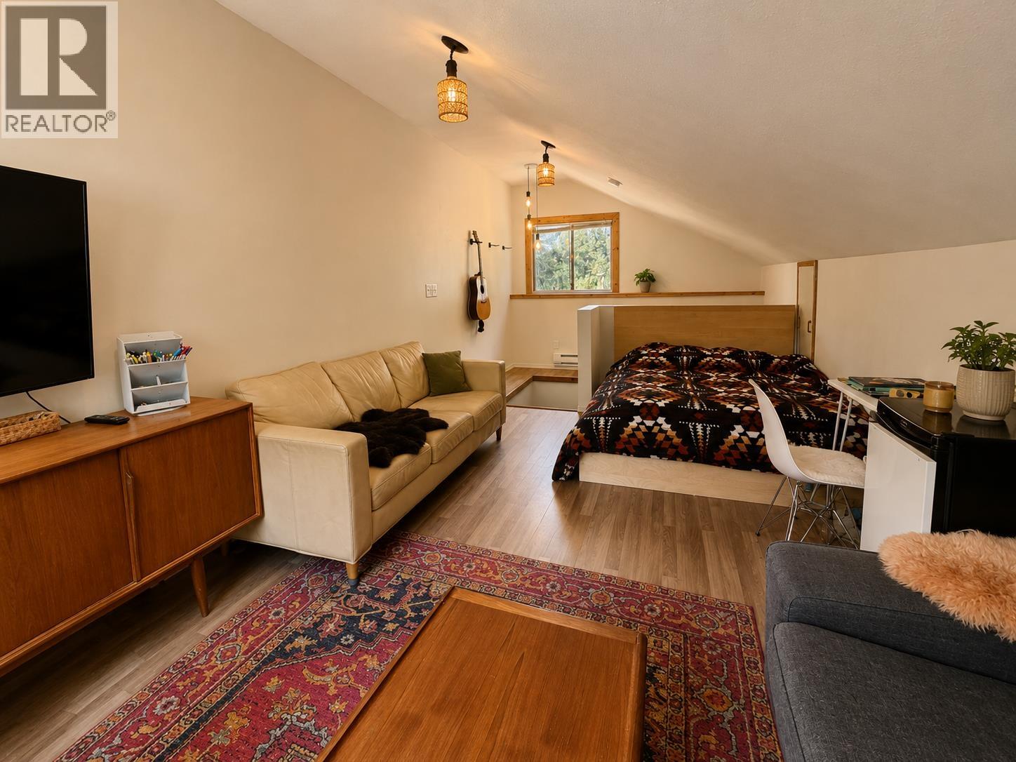 41741 Dogwood Place, Squamish, British Columbia V8B 1G5 - Photo 5 - R3152816