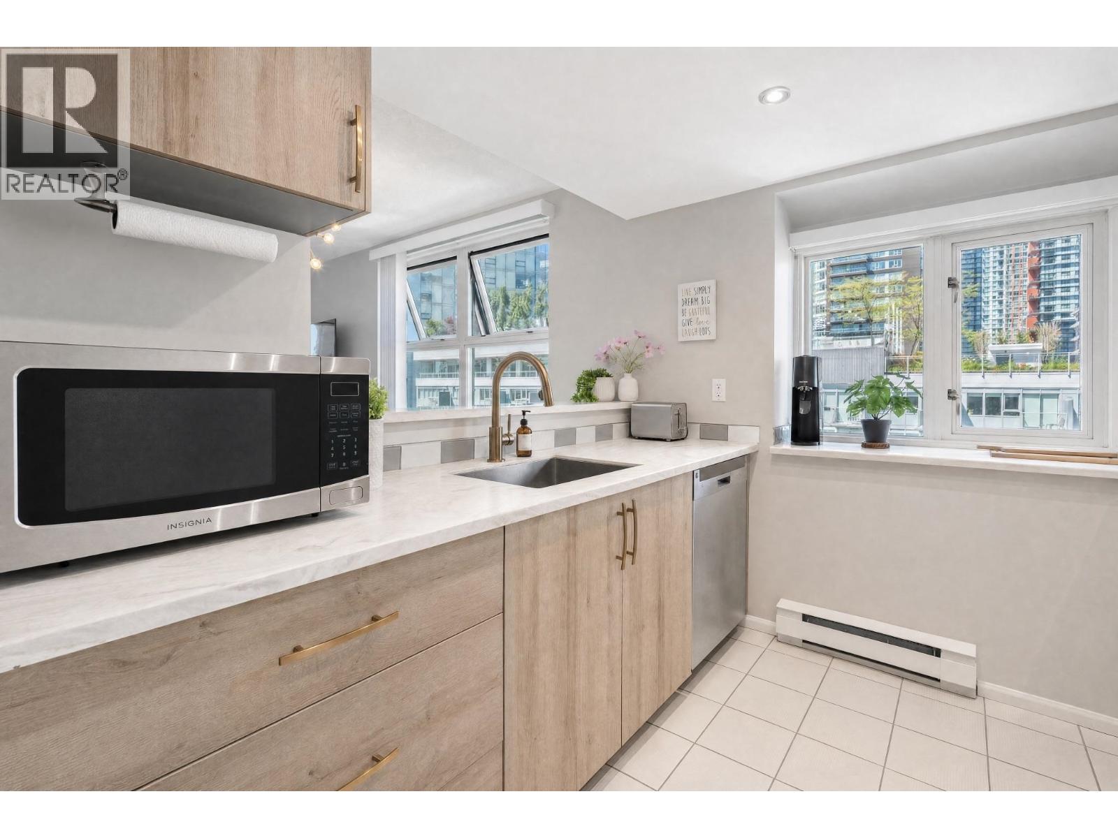 B901 1331 Homer Street, Vancouver, British Columbia V6B 5M5 - Photo 13 - R3152817