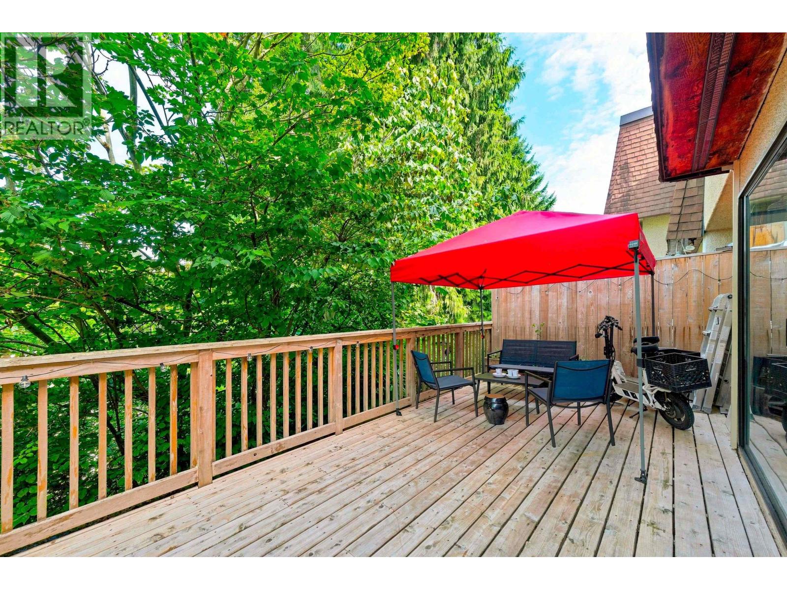 877 Old Lillooet Road, North Vancouver, British Columbia V7J 2H6 - Photo 14 - R3152821