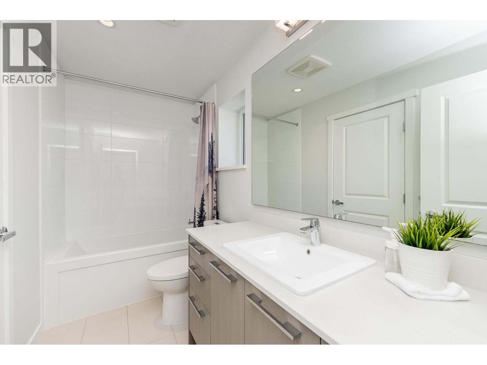 108 3500 Burke Village Promenade, Coquitlam, British Columbia V3E 0N2 - Photo 18 - R3152833