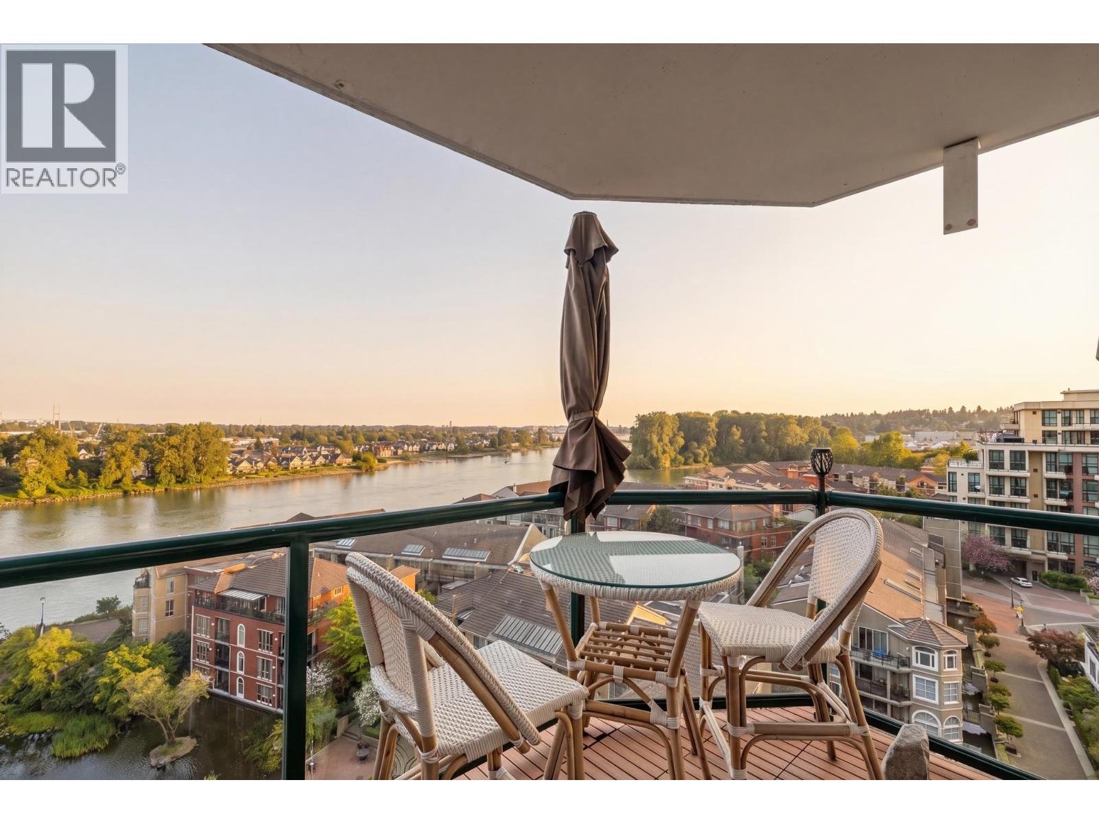1208 10 Laguna Court, New Westminster, British Columbia  V3M 6W3 - Photo 2 - R3152834