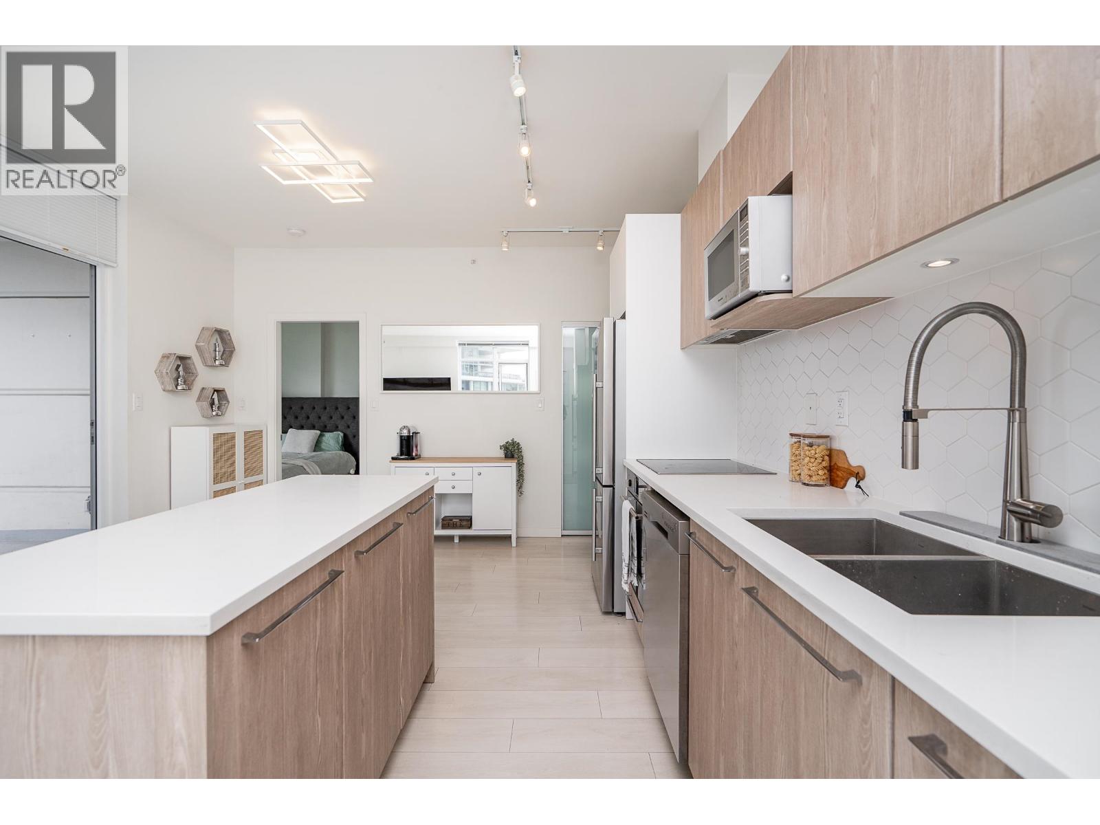 601 691 North Road, Coquitlam, British Columbia V3J 0H9 - Photo 6 - R3152851