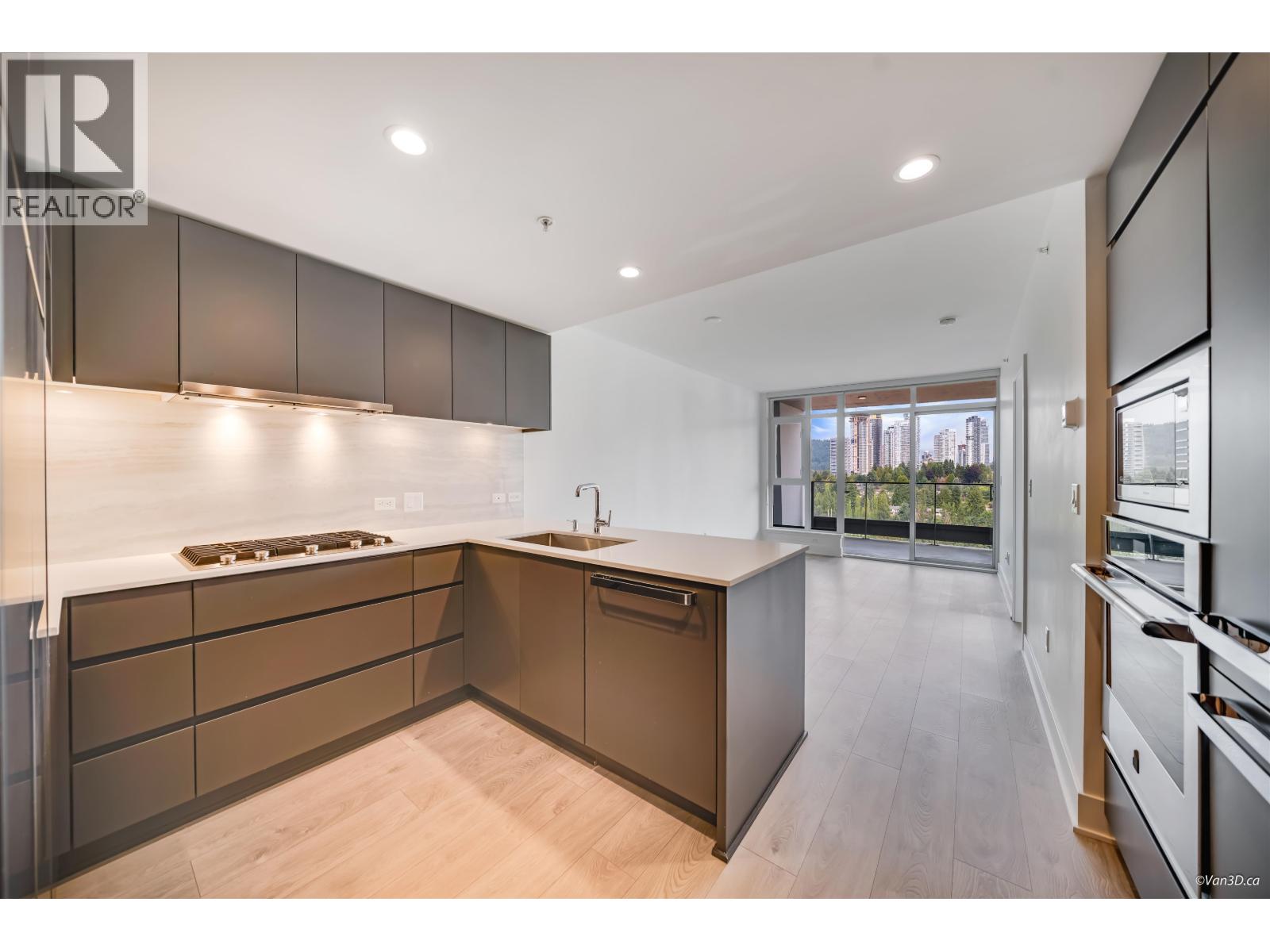 1801 450 Westview Street, Coquitlam, British Columbia V3K 0G3 - Photo 3 - R3152870