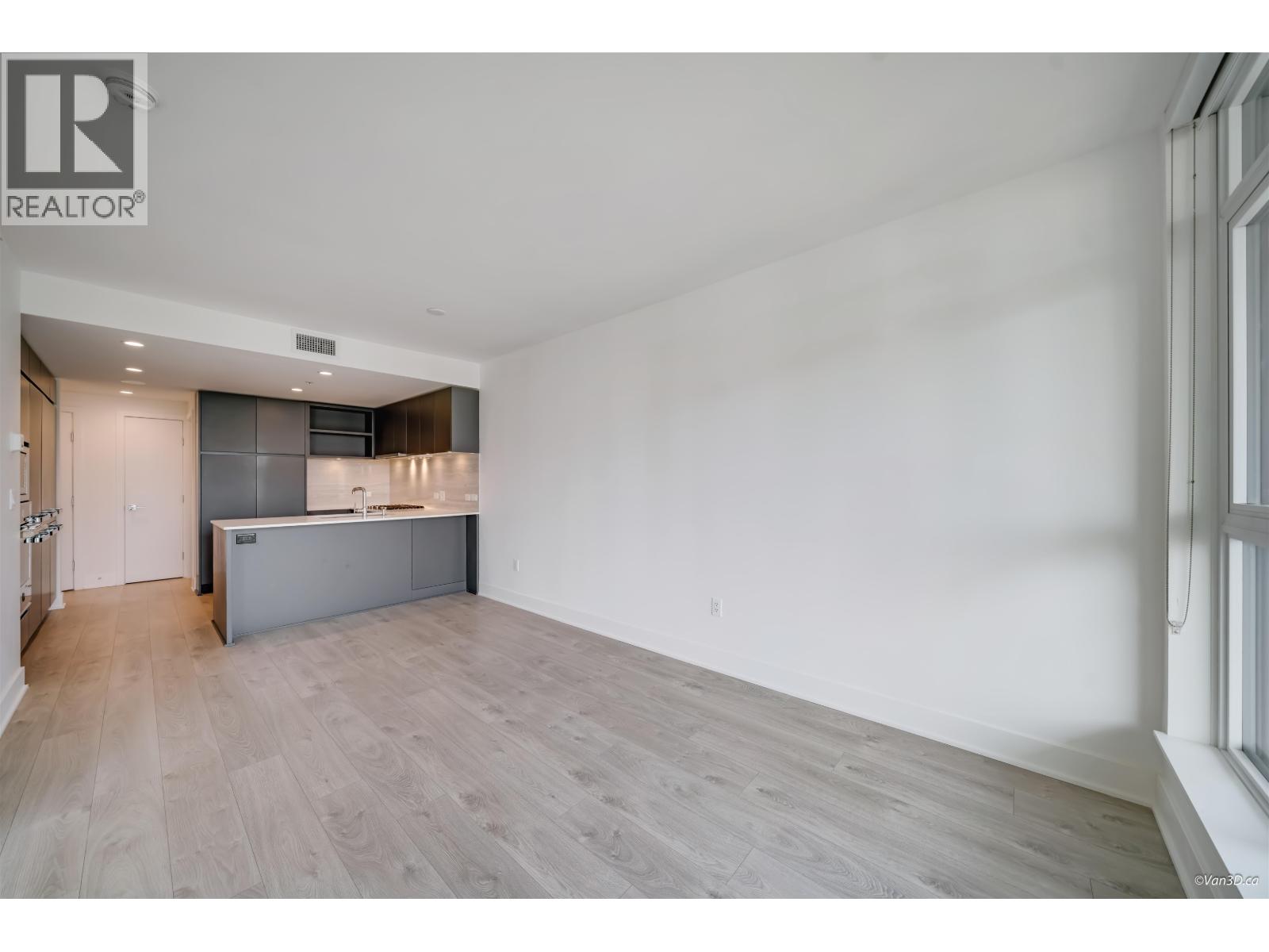 1801 450 Westview Street, Coquitlam, British Columbia V3K 0G3 - Photo 8 - R3152870