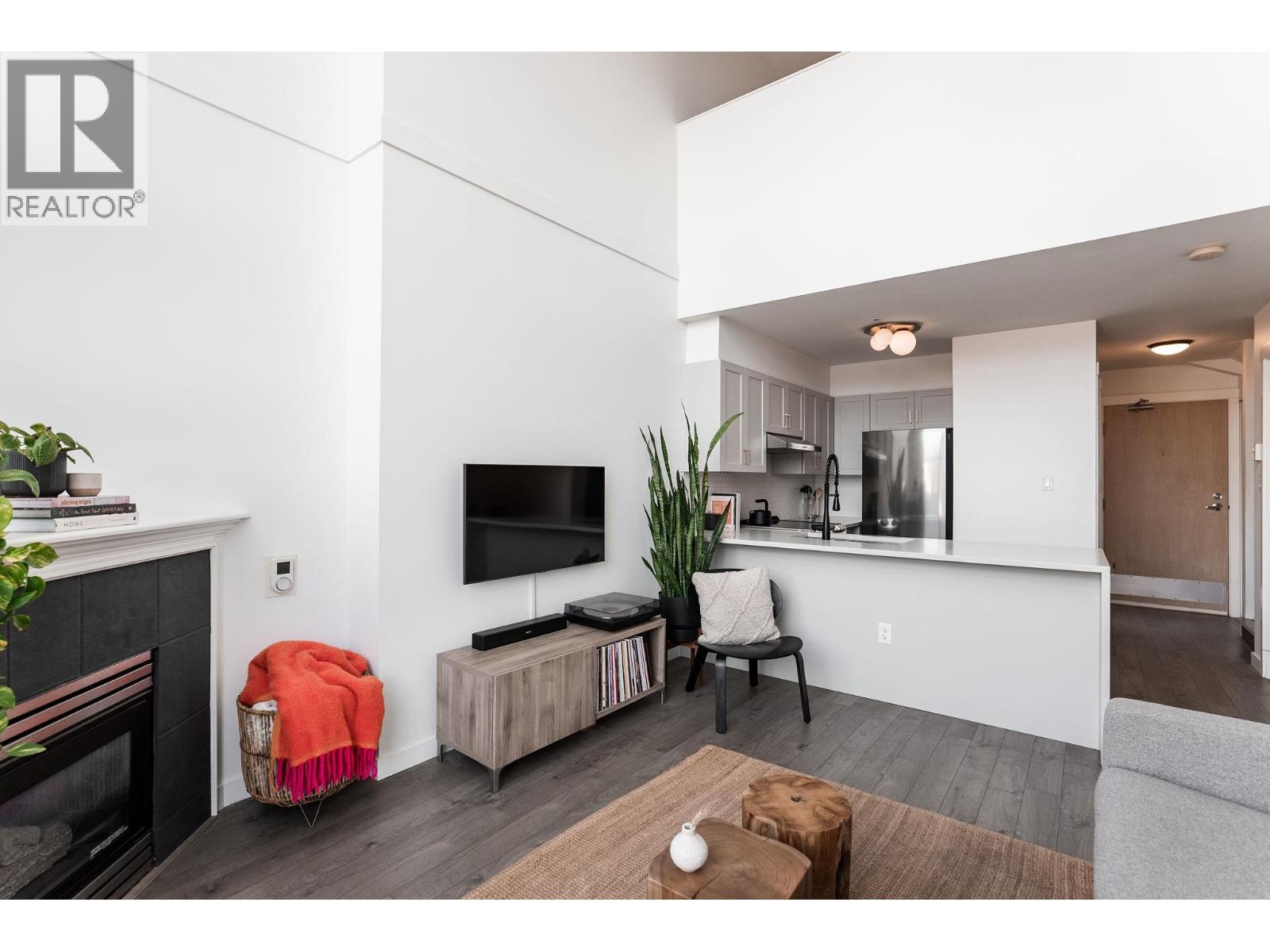327 418 E Broadway Street, Vancouver, British Columbia V5T 1X2 - Photo 8 - R3152884