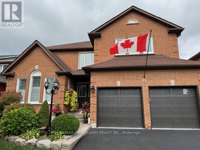 61 SILVERBIRCH PLACE, Whitby, Ontario