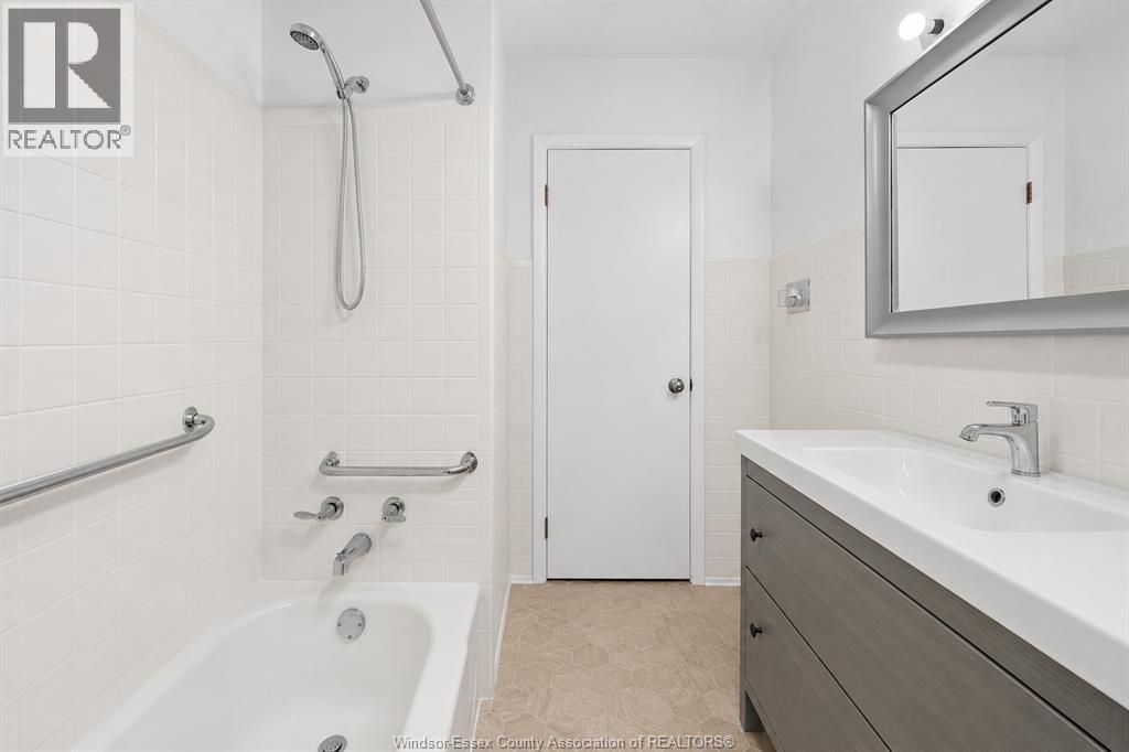 3621 Mckay Avenue, Windsor, Ontario N9E 2S3 - Photo 17 - 26018791