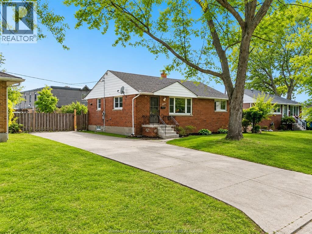 3621 Mckay Avenue, Windsor, Ontario N9E 2S3 - Photo 2 - 26018791