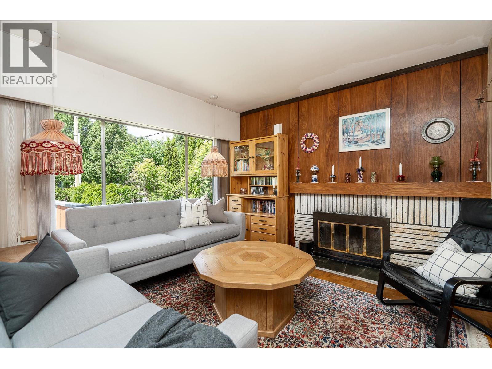 3554 HASTINGS STREET, Port Coquitlam, British Columbia
