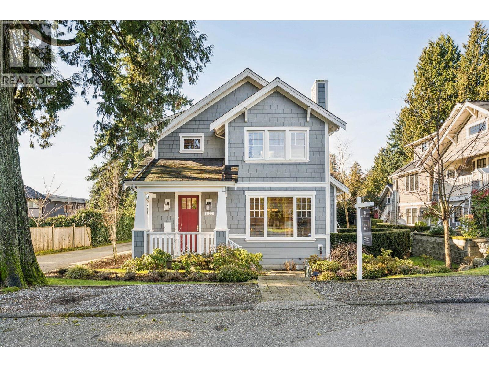 1155 12TH STREET, West Vancouver, British Columbia