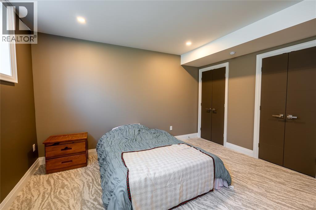 2132 Huron Shores Drive, Sarnia, Ontario  N7T 7H6 - Photo 37 - 26018884