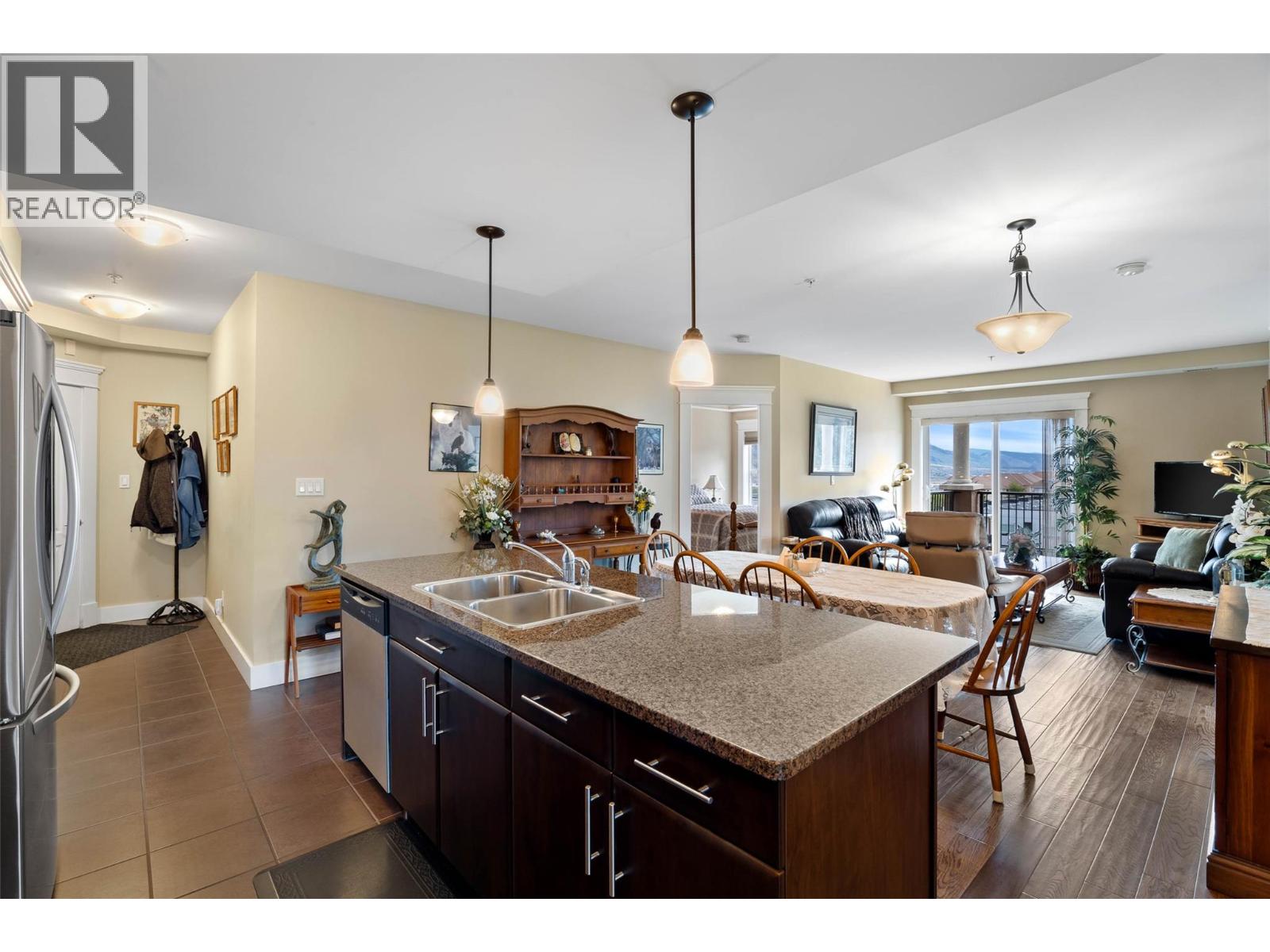 975 Victoria Street W Unit# 606, Kamloops, British Columbia  V2C 0C2 - Photo 4 - 10396882