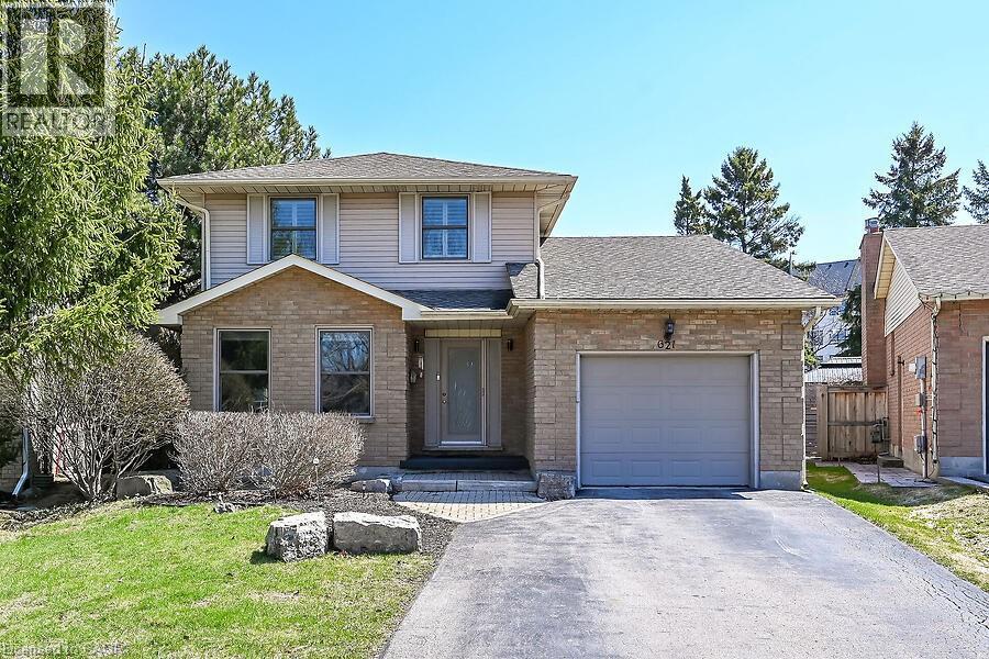 621 Tomahawk Crescent
