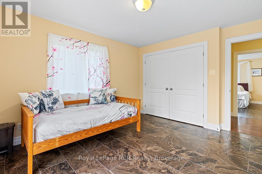 758335 Girl Guide Road, Georgian Bluffs, Ontario  N4K 5N7 - Photo 27 - X13640986