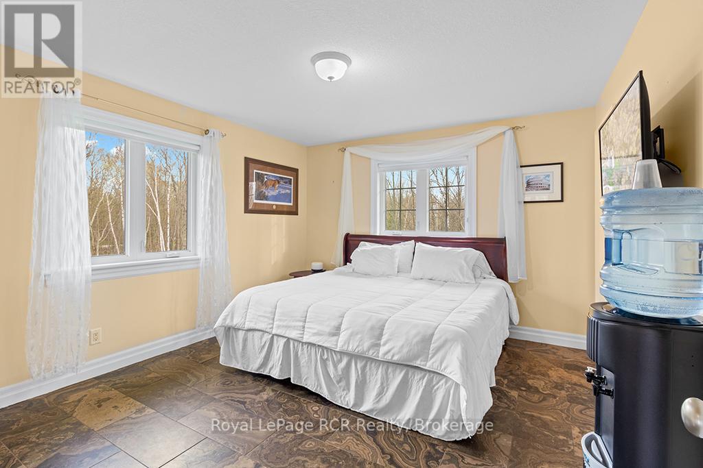 758335 Girl Guide Road, Georgian Bluffs, Ontario  N4K 5N7 - Photo 28 - X13640986