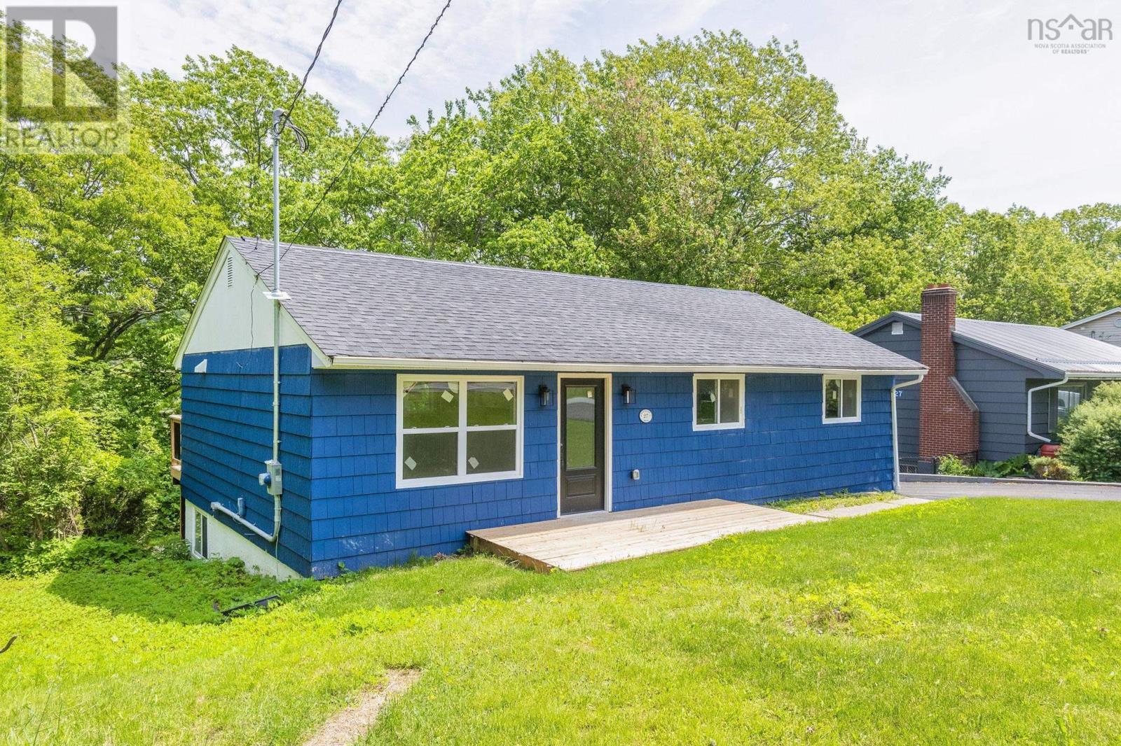 27 Meadowview Drive, Bedford, Nova Scotia  B4A 2C3 - Photo 3 - 202614438