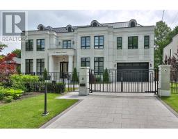 15 SULGRAVE CRESCENT, Toronto, Ontario