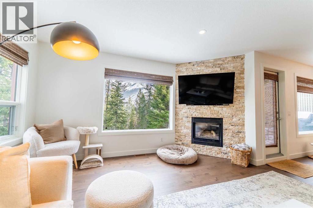 F, 2 Otter Lane, Banff, Alberta  T1L 1H1 - Photo 9 - A2314307