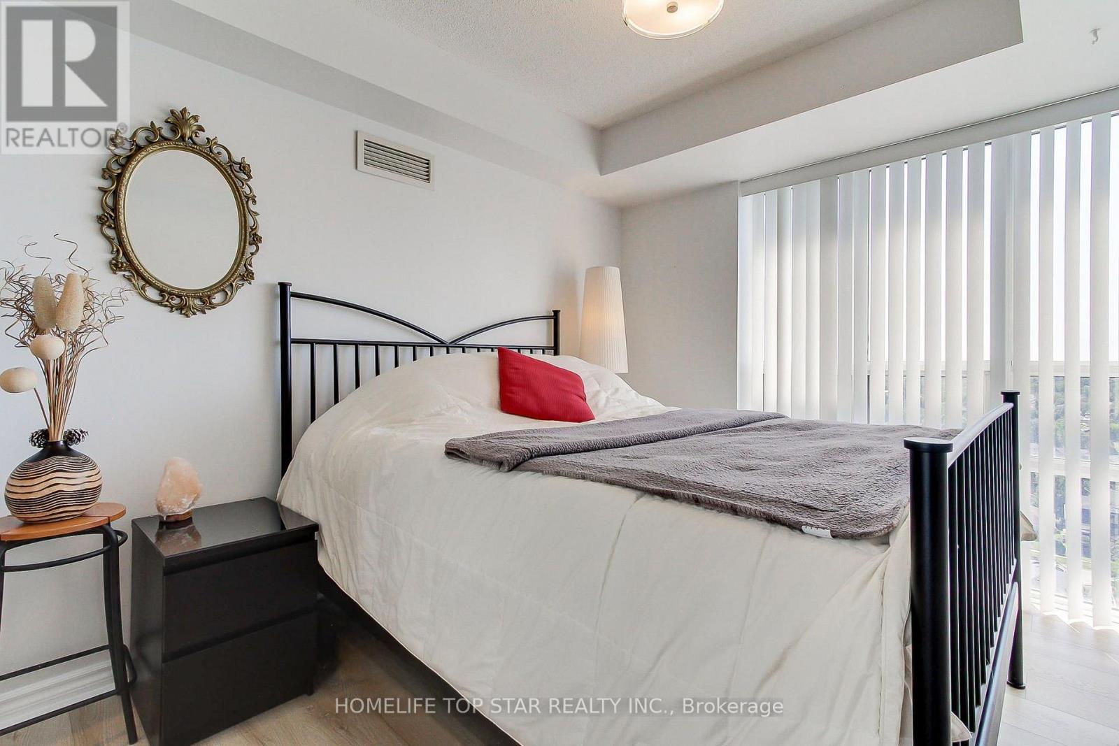 1323 - 18 Mondeo Drive, Toronto, Ontario  M1P 5C8 - Photo 27 - E13640326