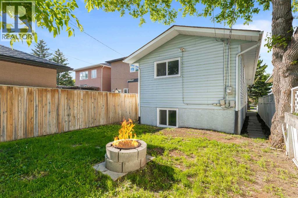 7609 36 Avenue NW, Calgary, Alberta  T3B 2P3 - Photo 46 - A2320181