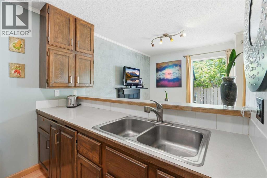 2, 97 Grier Place Ne, Calgary, Alberta  T2K 5Y5 - Photo 11 - A2320907