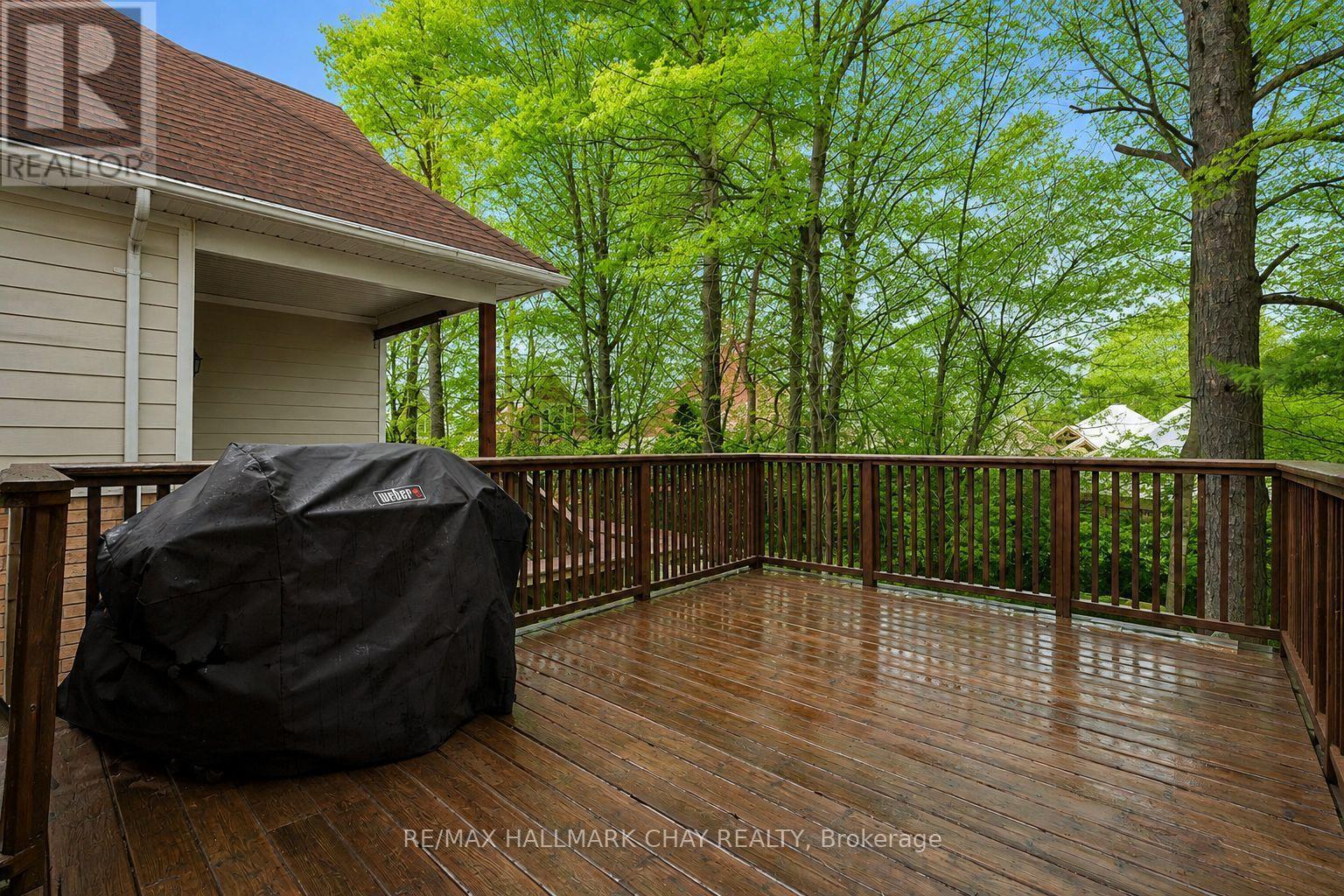 12 Oakmont Avenue, Oro-Medonte, Ontario  L0L 2L0 - Photo 30 - S13636814