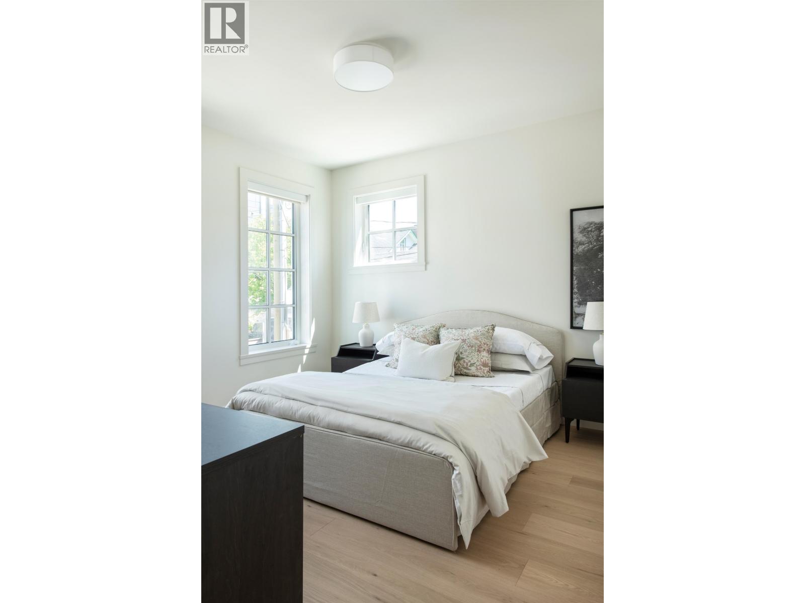 2 2119 W West 18th Avenue, Vancouver, British Columbia  V6L 1A3 - Photo 11 - R3152548