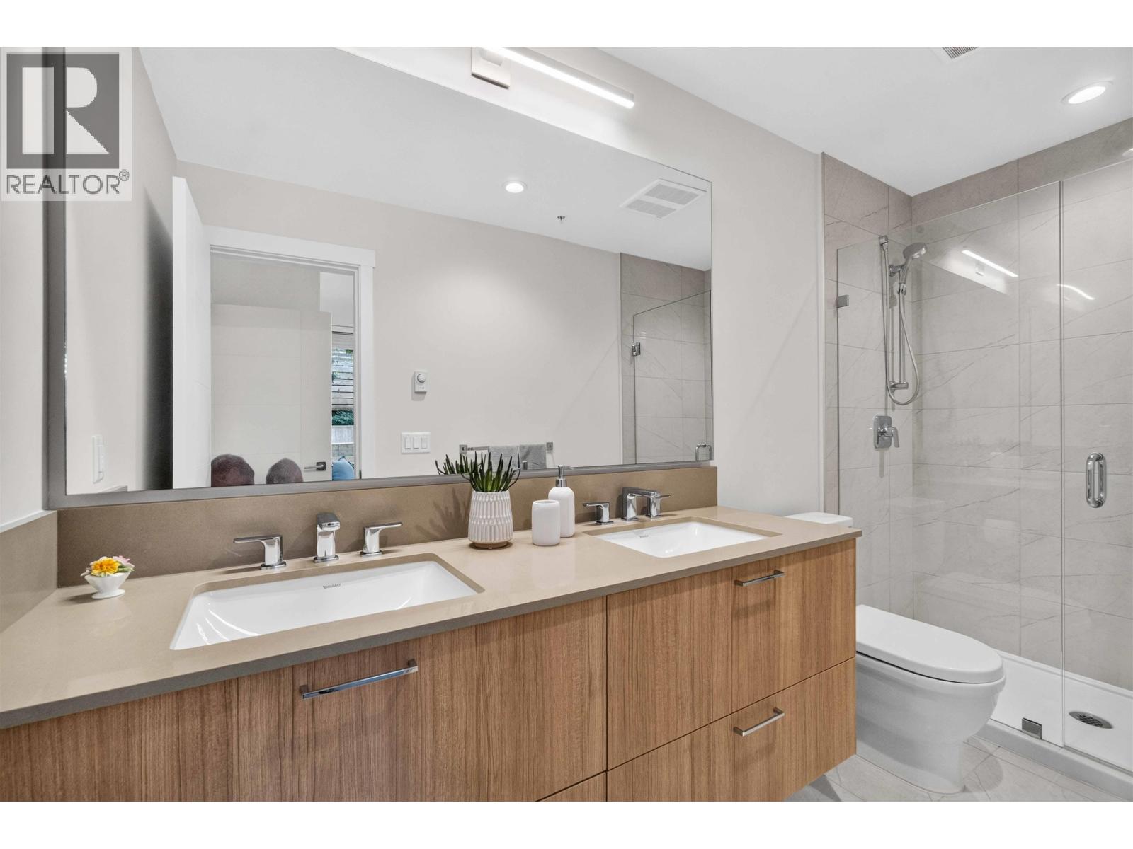 103 707 Como Lake Avenue, Coquitlam, British Columbia  V3J 0J5 - Photo 12 - R3152143