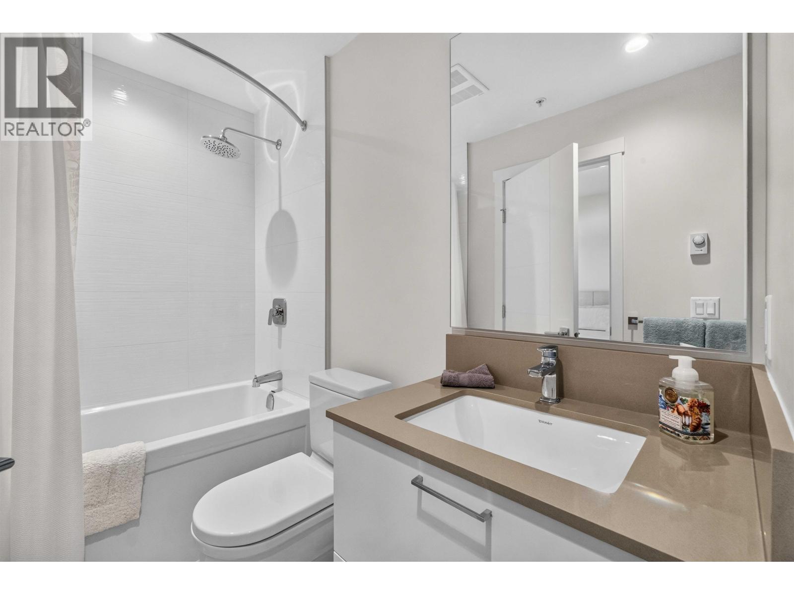 103 707 Como Lake Avenue, Coquitlam, British Columbia  V3J 0J5 - Photo 17 - R3152143
