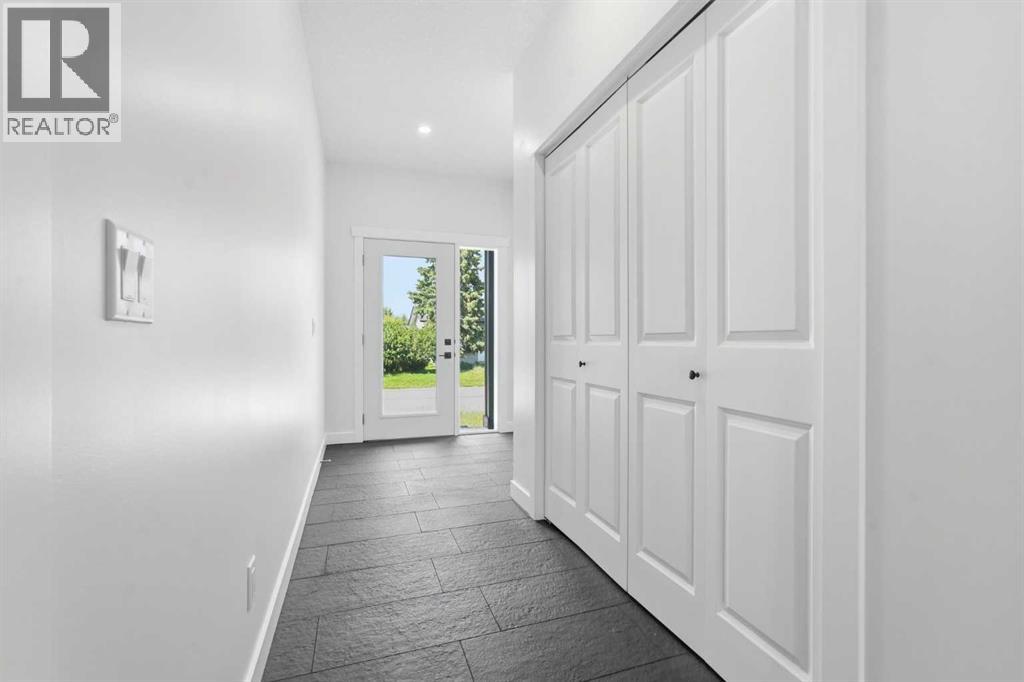 609a 5 Avenue SW, Sundre, Alberta  T0M 1X0 - Photo 4 - A2329000