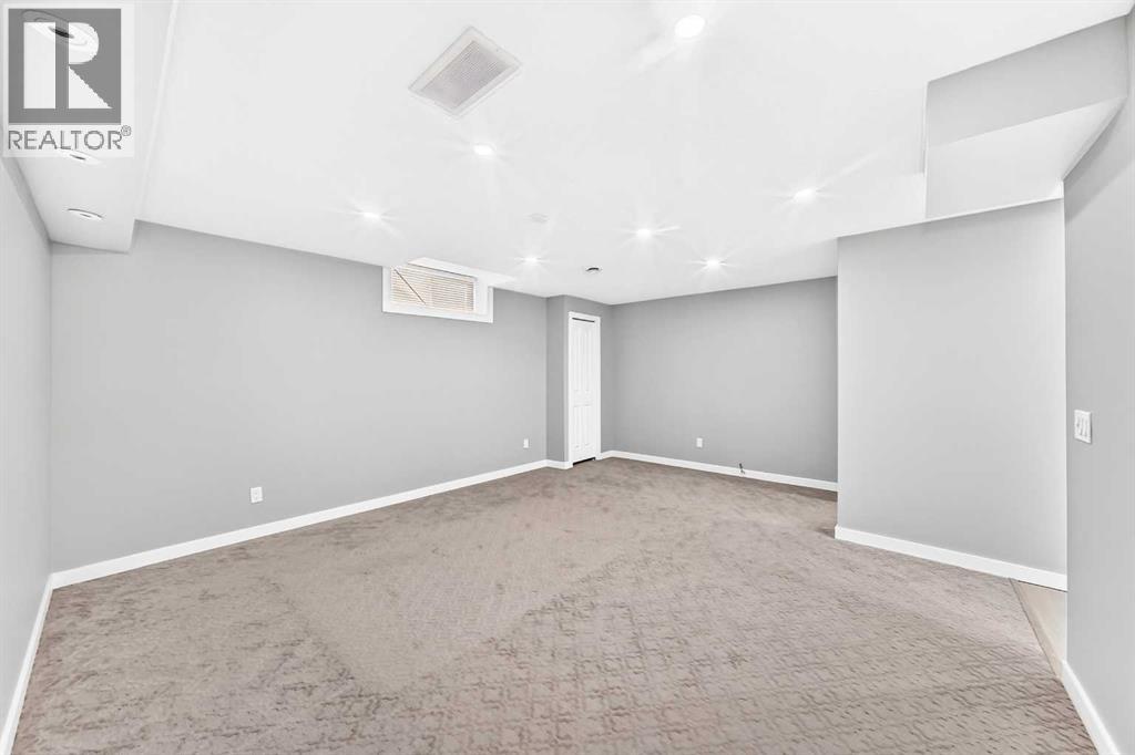29 Redstone Manor, Calgary, Alberta  T3N 0J7 - Photo 34 - A2332536
