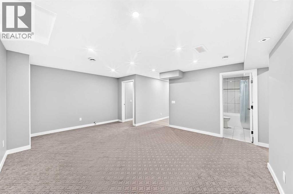 29 Redstone Manor, Calgary, Alberta  T3N 0J7 - Photo 35 - A2332536