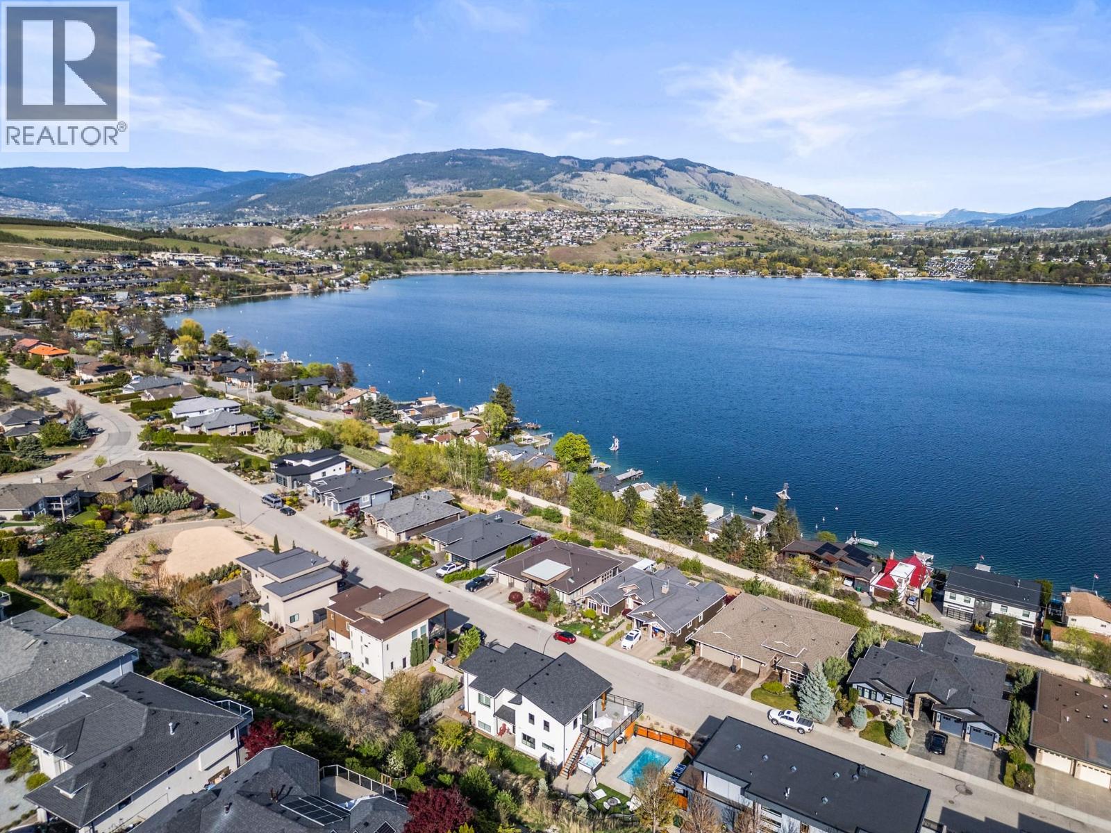 7938 Graystone Drive, Coldstream, British Columbia  V1B 4A9 - Photo 3 - 10385615