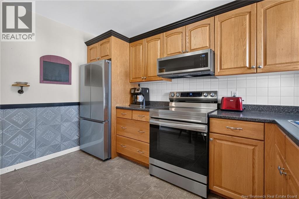 196 Waverley Avenue, Moncton, New Brunswick  E1C 7V4 - Photo 6 - NB145401