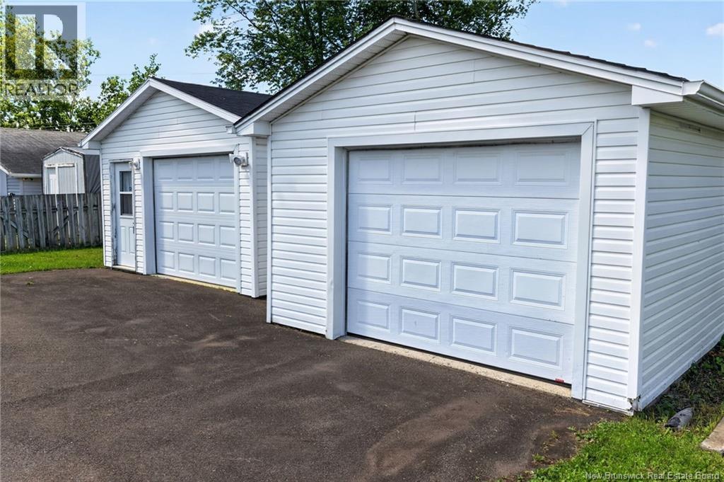 196 Waverley Avenue, Moncton, New Brunswick  E1C 7V4 - Photo 34 - NB145401