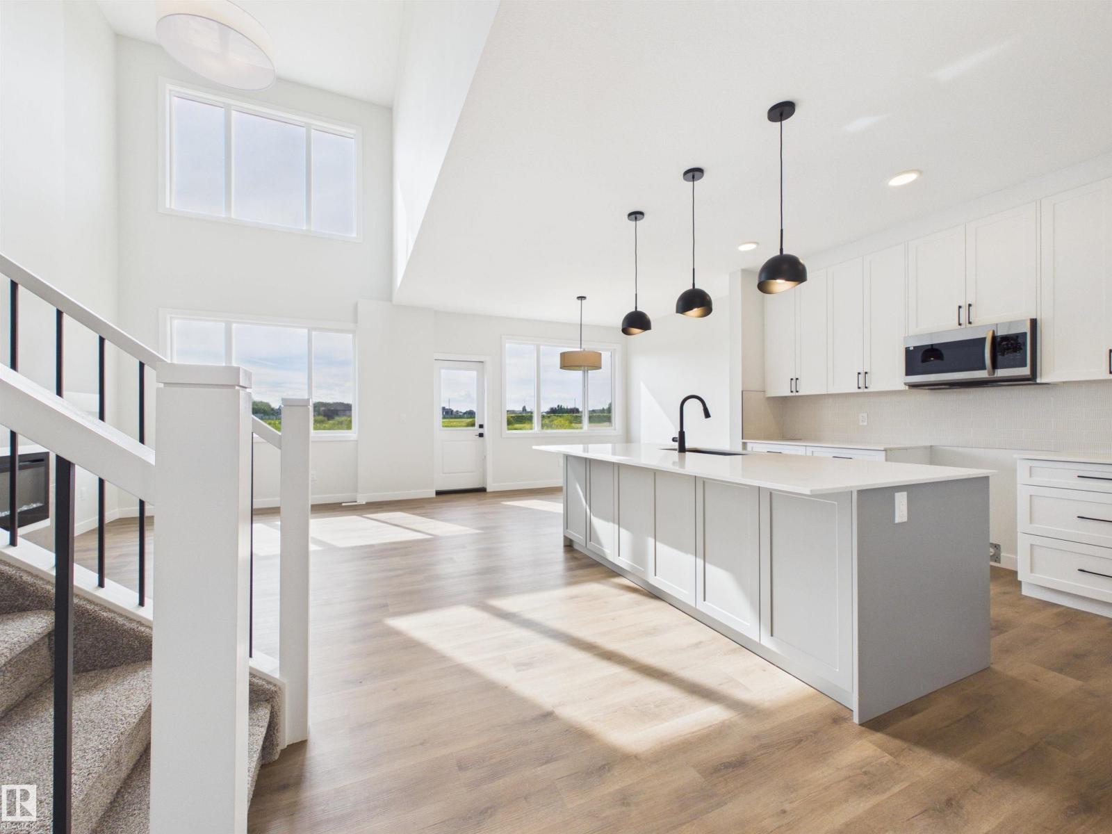 1758 WESTERRA WD, Stony Plain, Alberta