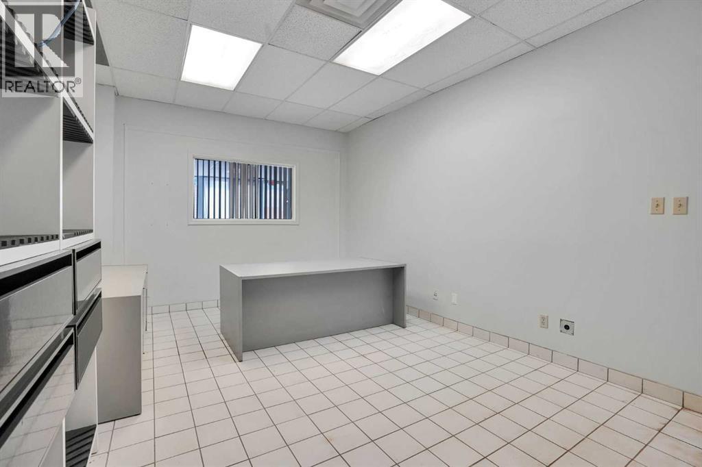 123 123 Avenue SW, Calgary, Alberta  T3C 0M6 - Photo 30 - A2319887