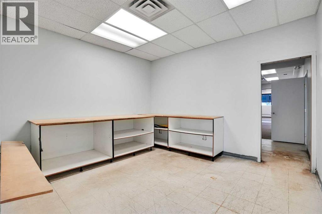 123 123 Avenue SW, Calgary, Alberta  T3C 0M6 - Photo 32 - A2319887