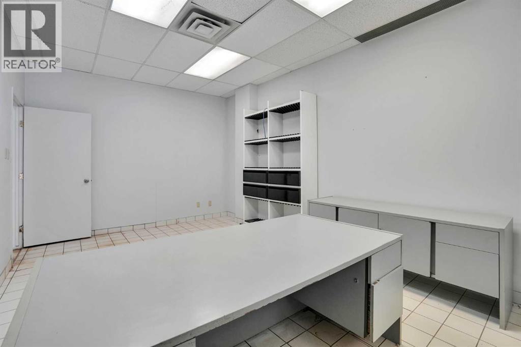 123 123 Avenue SW, Calgary, Alberta  T3C 0M6 - Photo 31 - A2319887