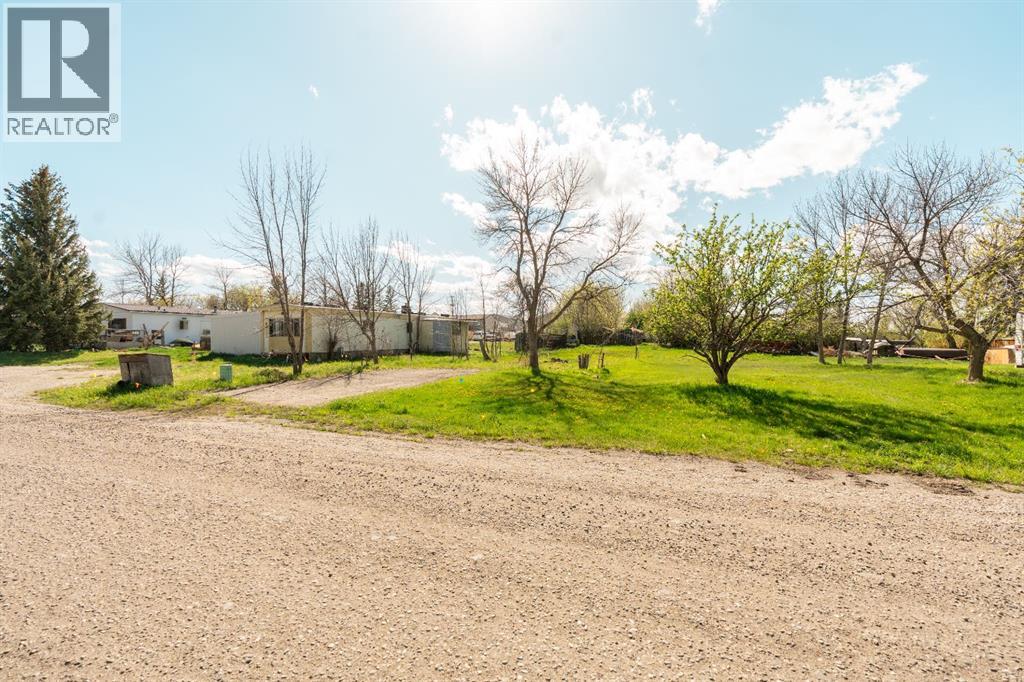 837 2 Street E, Cardston, Alberta  T0K 0K0 - Photo 14 - A2310459